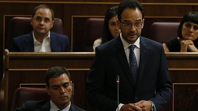 Gobierno y PSOE negociarán la reforma electoral al margen de las medidas de regeneración