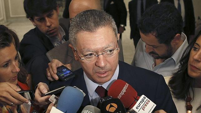 Gallardón reconoce que decidirá su futuro político después de afrontar el desafío catalán
