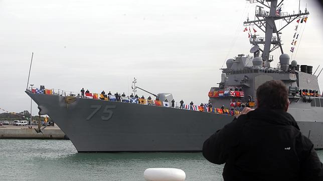 Llegada a la base naval de Rota del «Uss Donald Cook»