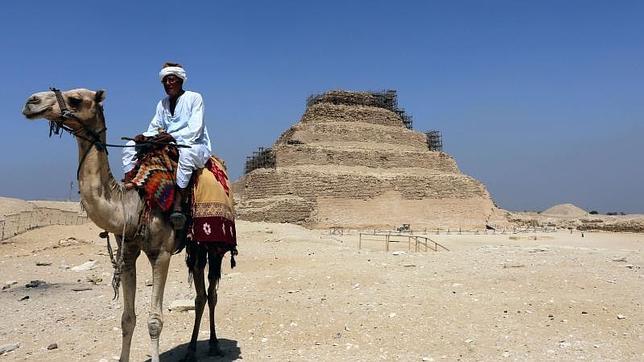 Polémica en Egipto sobre el estado de la pirámide de Saqqara