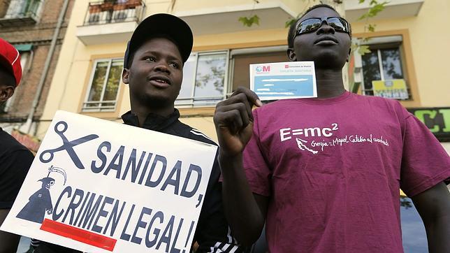 La sanidad canaria expulsa al inmigrante con elevadas facturas, según las ONG