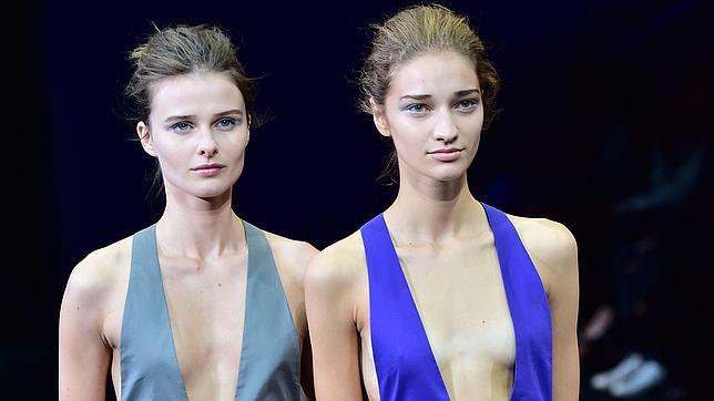 Las modelos ultradelgadas de Armani en su desfile de Milán
