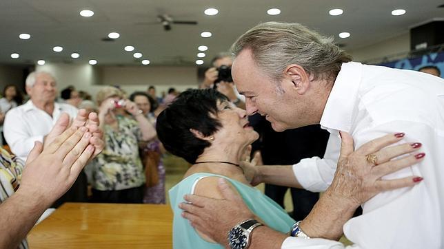 Fabra: «Vamos a bajar los impuestos para crear riqueza y empleo»