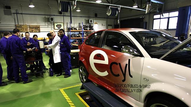 La Formación Profesional, a la cabeza del empleo no universitario