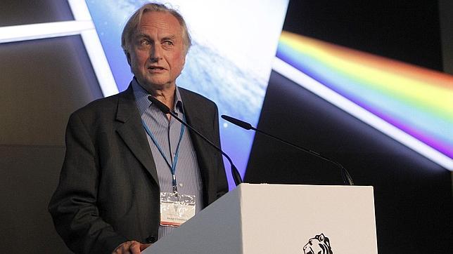 Richard Dawkins: «Sabemos cómo podría ser la vida fuera de la Tierra»