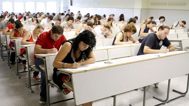 Las oposiciones para profesores en 2015 tendrán más de 600 plazas