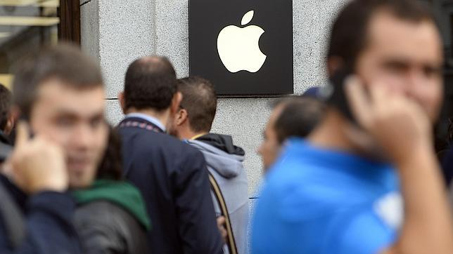 La Comisión Europea investiga si Apple recibió ayudas fiscales ilegales en Irlanda