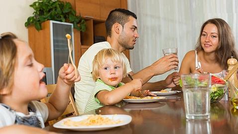 Así lograrás una relación sana con la alimentación