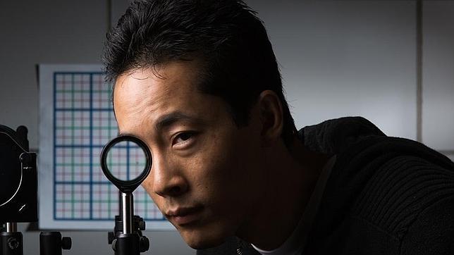 Físicos crean una capa de invisibilidad tan asombrosa como sencilla