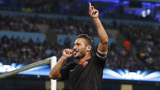 Totti, el jugador más veterano en marcar un gol en un partido de la Champions