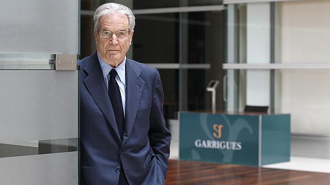 Fernando Vives sustituye a Antonio Garrigues en la presidencia del despacho de abogados