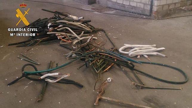 Cuatro detenidos cuando estaban robando en una empresa de Ontígola