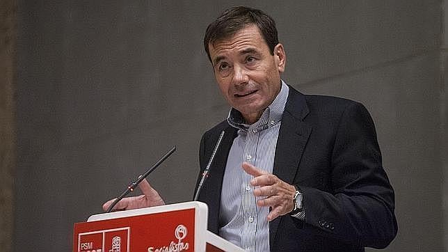 Los escándalos que lastran la carrera de Tomás Gómez hacia la presidencia de la Comunidad