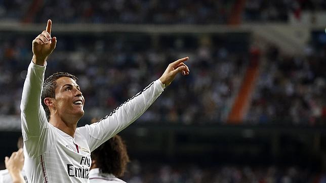 Cristiano iguala a Zarra y Di Stéfano