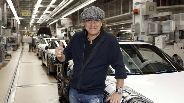 AC/DC da a conocer una canción y la portada de su nuevo disco