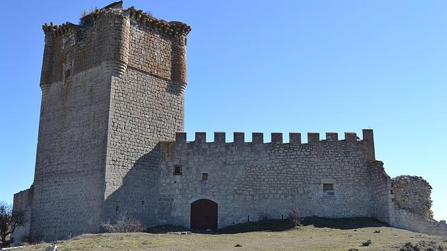 Una cadena humana para reivindicar la rehabilitación del castillo de Galve
