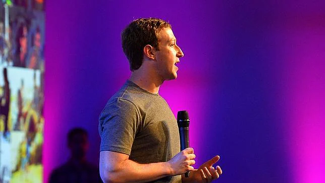 Zuckerberg durante una conferencia en India