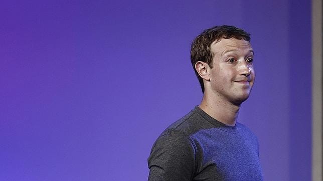 Zuckerberg durante una conferencia en India