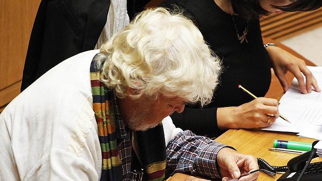 Beiras amenaza con dejar de liderar Anova si sus tesis no triunfan