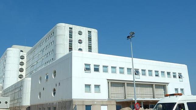 Feijóo: «Galicia está a la altura para hacer frente desconocido reto del virus ébola»