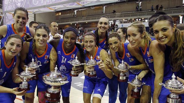 El Perfumerías Avenida logra su quinta Supercopa