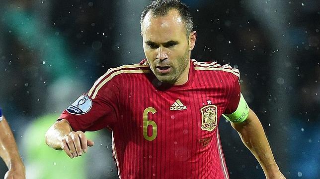 Andrés Iniesta gana el «Golden Foot» 2014