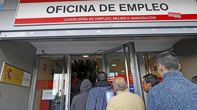 BBVA prevé la creación de 550.000 empleos en España en 2014 y 2015