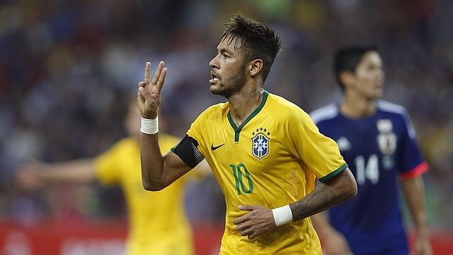 Neymar ya es el quinto máximo goleador histórico de Brasil