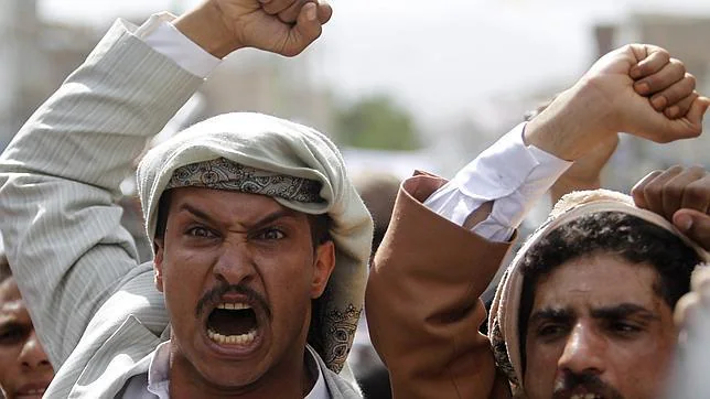 Protesta popular en la capital de Yemen, Saná, hoy controlada por los rebeldes chiíes