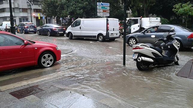 La Aemet eleva a rojo la alerta en el interior de la provincia de Pontevedra por temporal