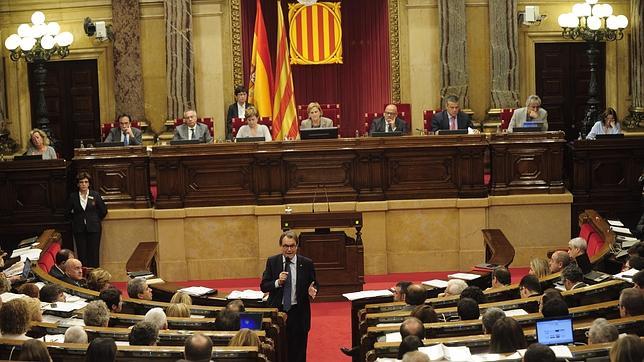 El Parlament asegura que el recurso del Gobierno se basa en «manipulaciones»