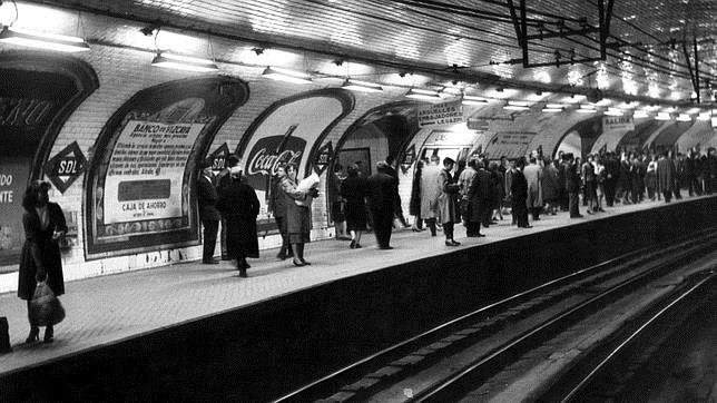 Andén de la estación de Sol en 1959
