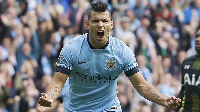 Póker de Agüero en la goleada del Manchester City