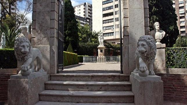 Imagen de los leones del Jardín de Monforte