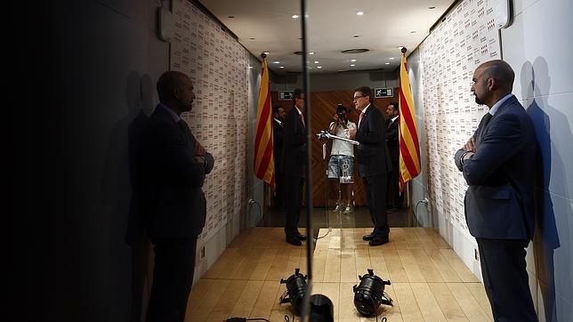 A Artur Mas no le importa falsear el pasado para mirar al futuro de Cataluña