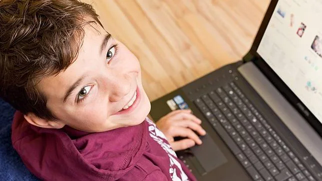 Los chicos suelen marvegar por internet entre una y dos horas al día