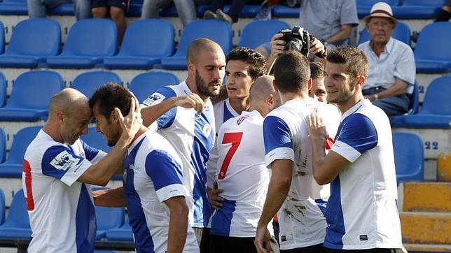 El Hércules consigue ante el Atlético Baleares su mejor victoria visitante en tres temporadas