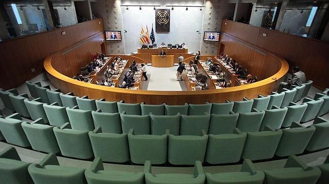 Los partidos pactan no recortarse las subvenciones de las Cortes de Aragón