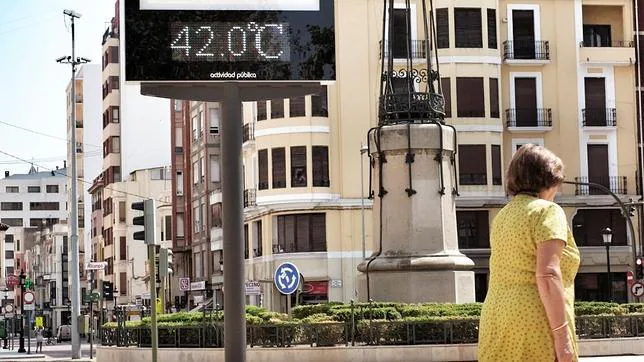 Imagen de un termómetro en el centro de Castellón
