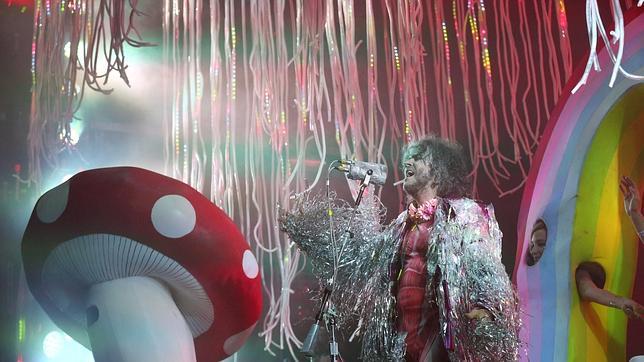 Miley Cyrus, de ácido con los Flaming Lips