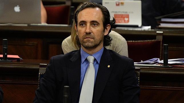 Bauzá se alía con un imputado por corrupción para decidir la candidatura para Palma en 2015