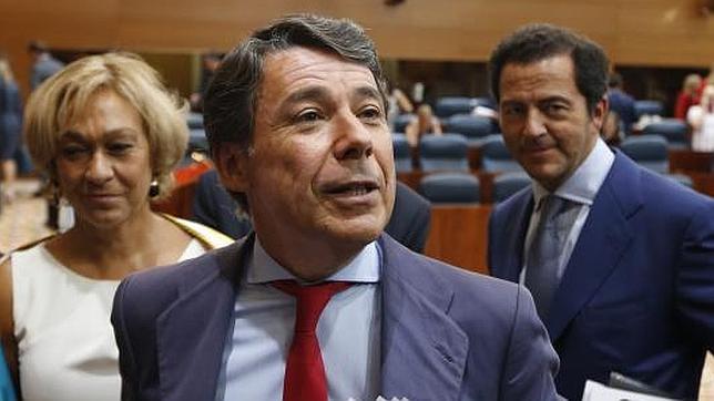 González, a Montoro: «El Gobierno debe reconsiderar la subida del impuesto de plusvalía»