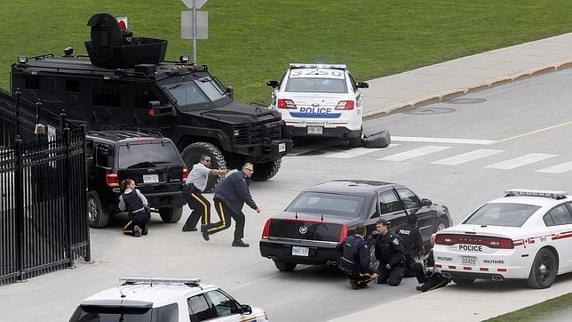 En vivo: Muere el soldado herido en el asalto al Parlamento canadiense