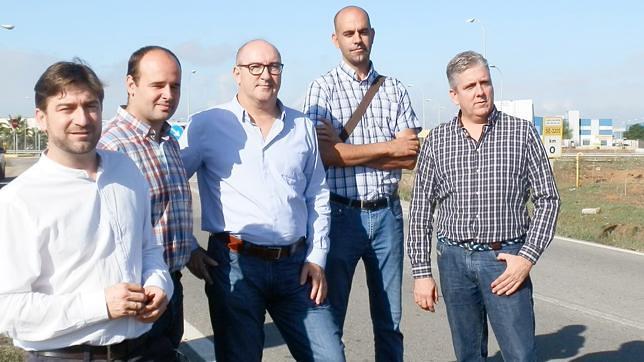 El PA pedirá la mejora de la carretera entre Dos Hermanas y el Polígono La Isla