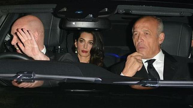 La extraña tristeza de Amal Alamuddin