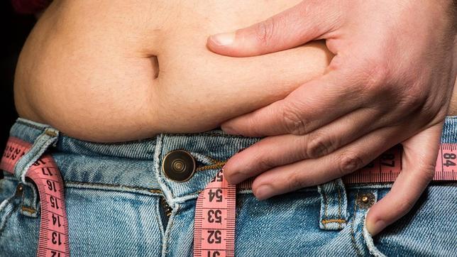 ¿Por qué sale la barriga cervecera?