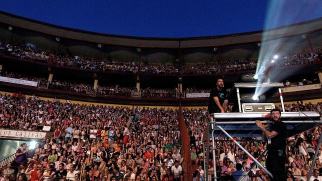 Los Califas encarga un informe sobre espectáculos en la plaza de toros