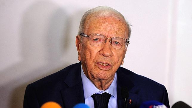 Essebsi, nuevo «hombre fuerte» de Túnez a los 87 años