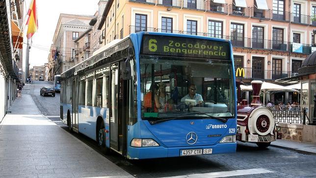 Se aprueba el pliego de autobuses sin que la oposición sepa cómo es