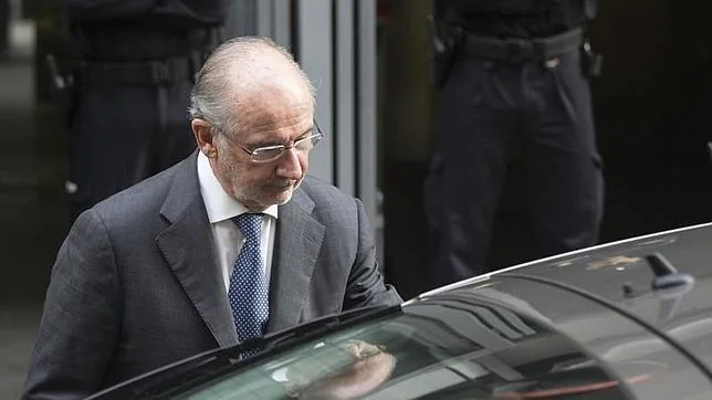 Rodrigo Rato acude a la Audiencia Nacional para declarar por el caso de las tarjetas de Bankia